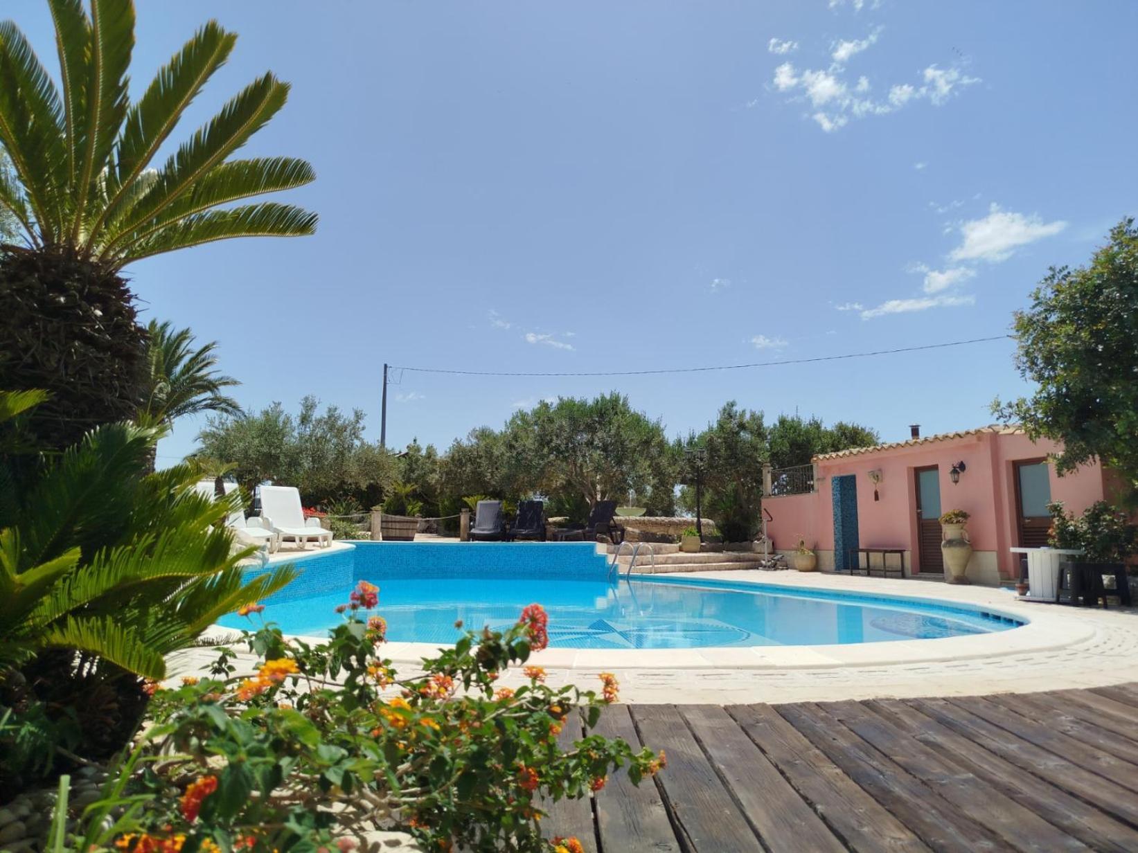 Dependance In Villa Con Piscina Ragusa Exterior foto